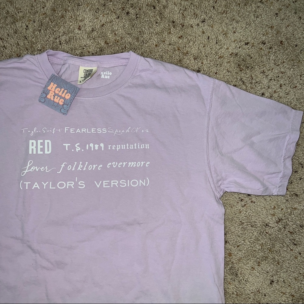 Taylor Swift Graphic Tee